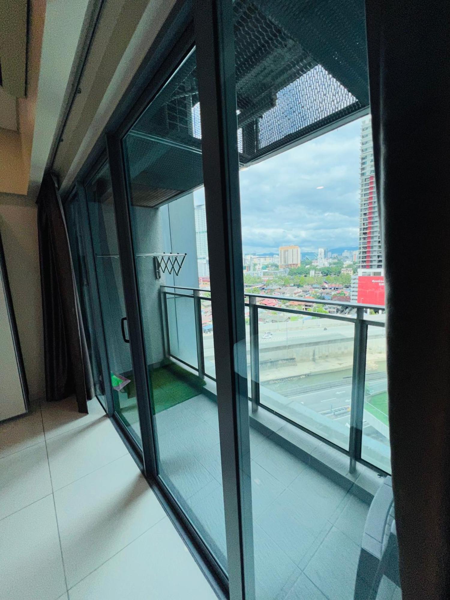 Summer Suites Klcc By Classy Kuala Lumpur Dış mekan fotoğraf